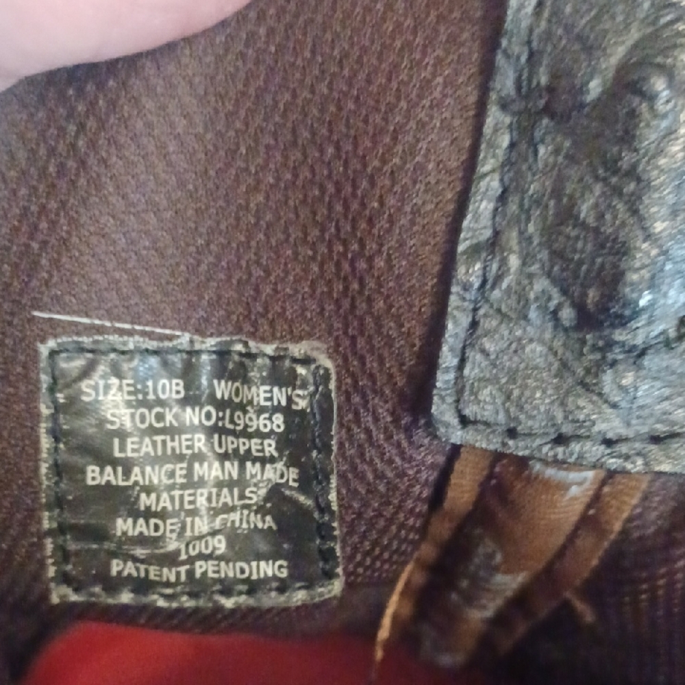 Justin Western Boots Featuring Black and Brown Leather, Like New - Picture 2 of 9